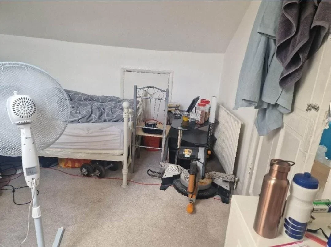 Room Hickling Road in Greater London