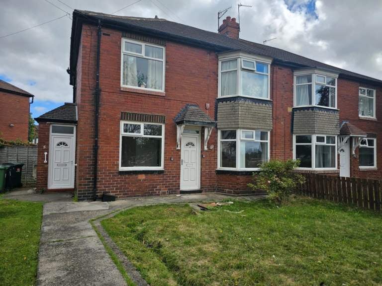Flat Woodgate Lane in Gateshead