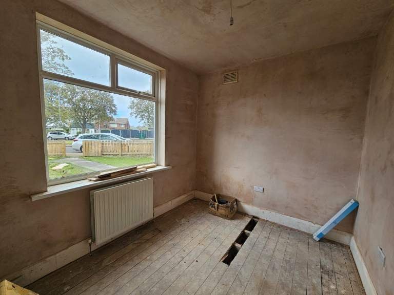 Flat Woodgate Lane in Gateshead