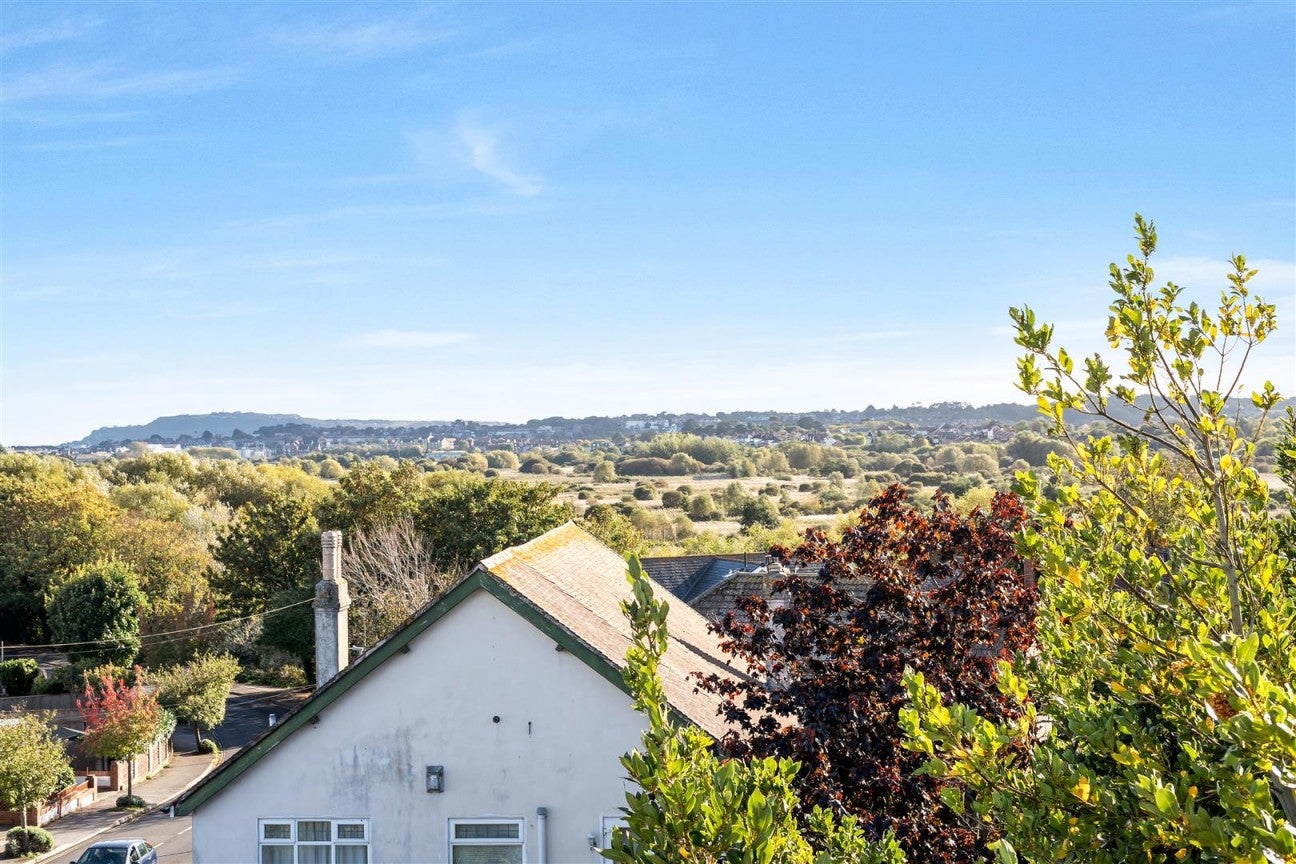 Flat Ullswater Crescent in Weymouth