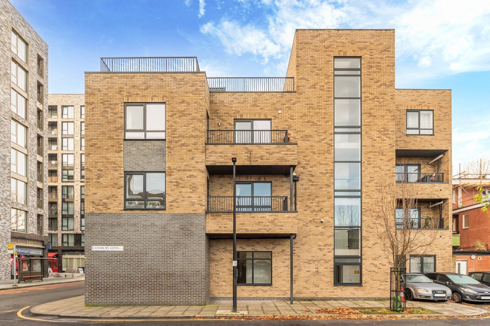 Flat Blair Street in Greater London
