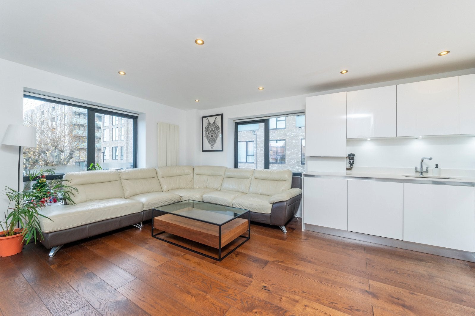 Flat Blair Street in Greater London