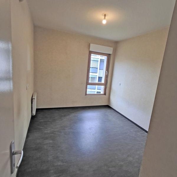 Flat Rue Lazare Carnot in Grenoble