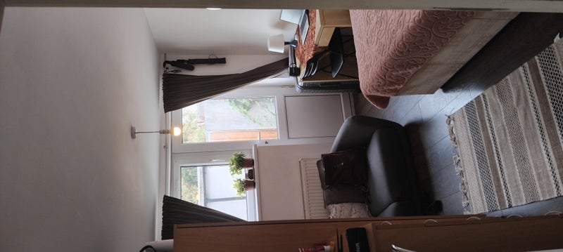 Room Lisvane Street in Cardiff