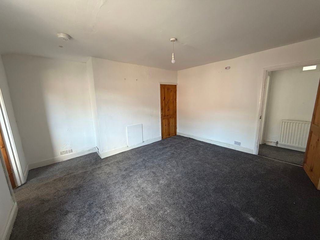 Flat Maple Street in Ashington