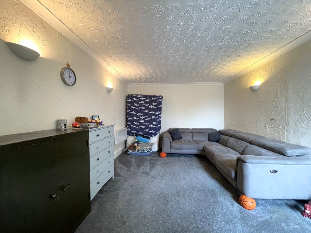 Flat Charnwood Road in Charnwood