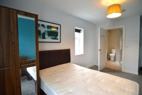 Flat Welholme Road in Grimsby