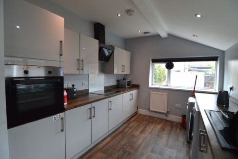 Flat Welholme Road in Grimsby