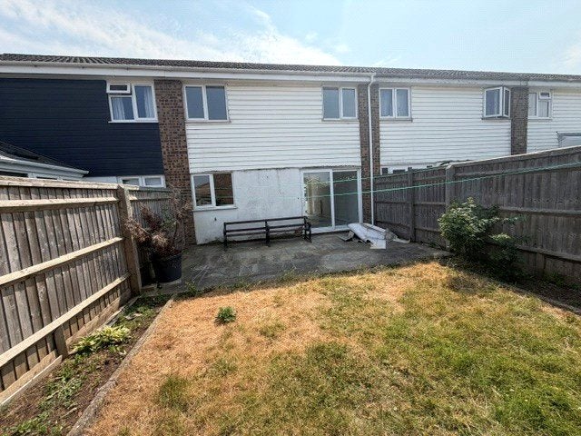 House Broadmarsh Close in Grove