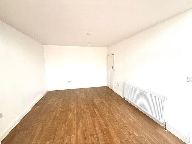 House Hurst Road in Greater London