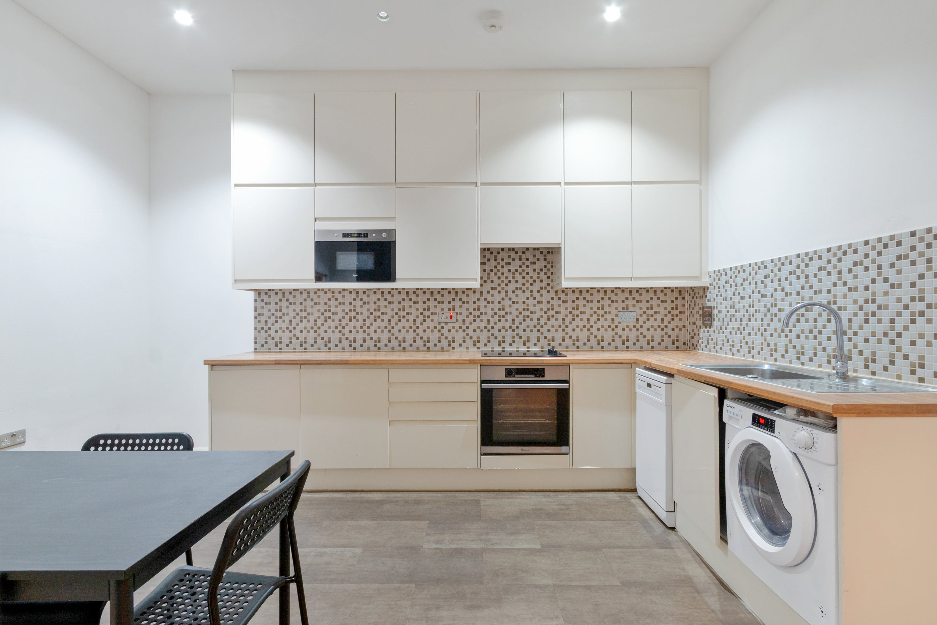 Flat Weir Road in Greater London