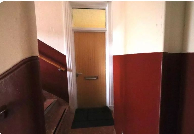 Flat Hope Street in Greenock