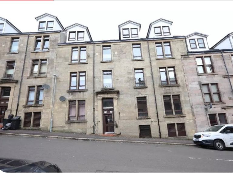 Flat Hope Street in Greenock