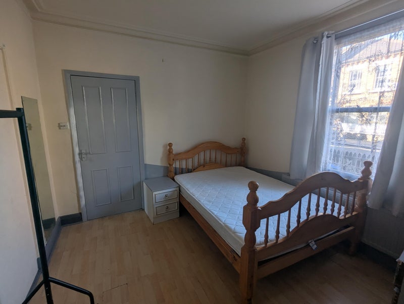 Room Alperton Street in City of Westminster