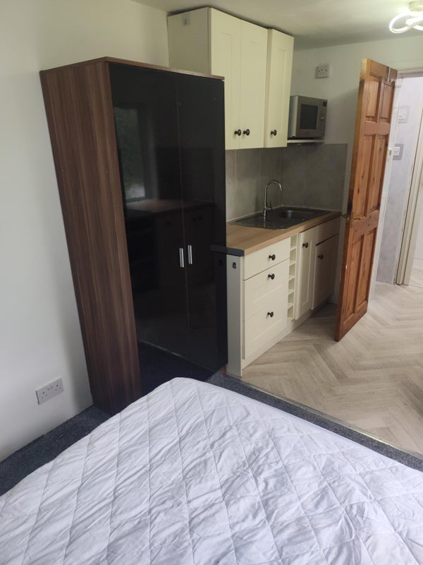 Room Stony Hill Avenue in Borough of Fylde
