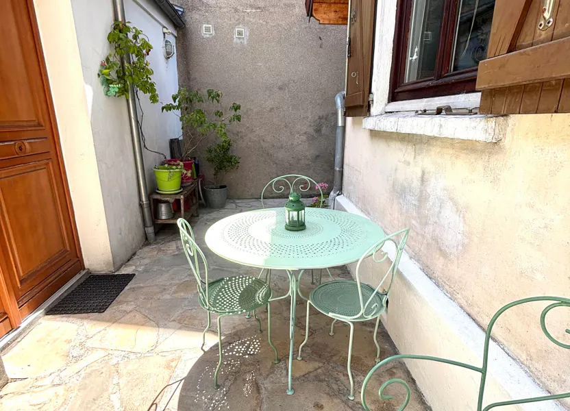 House Rue des Ormes in Romainville