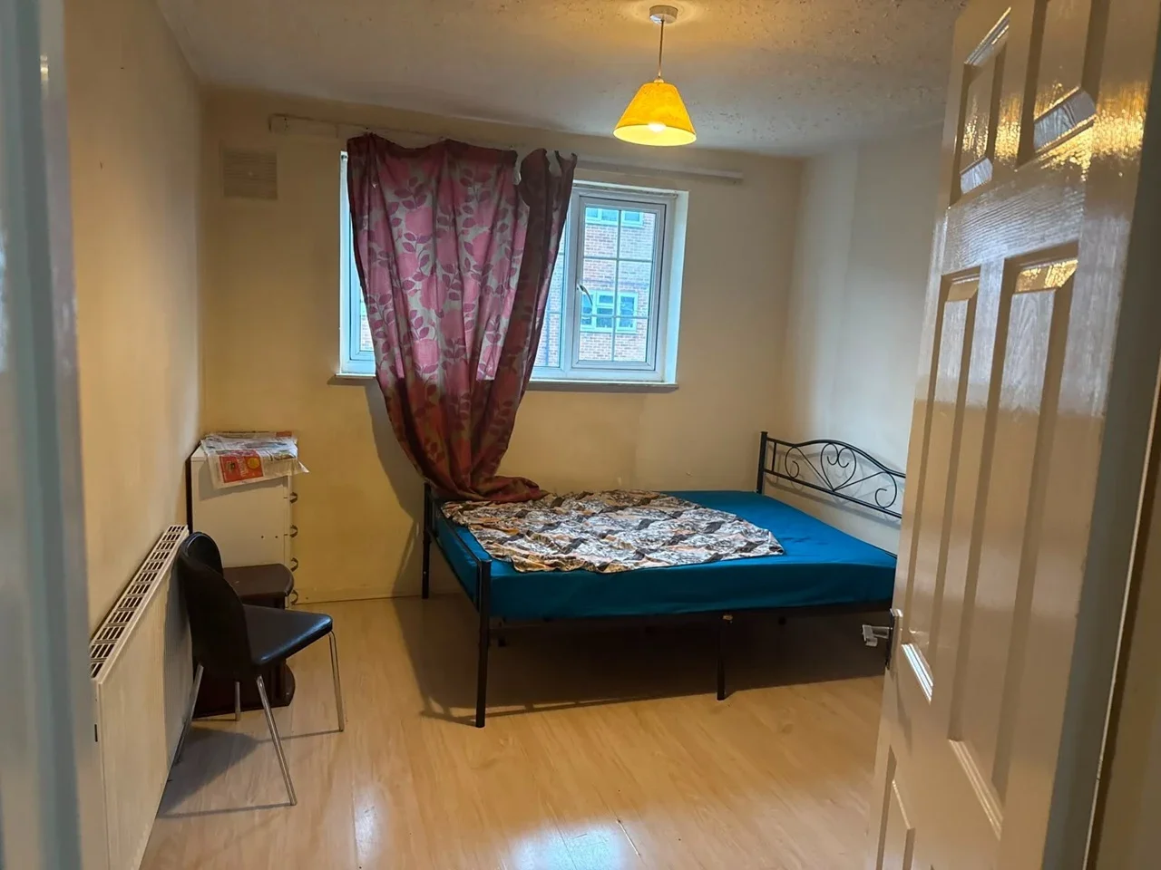 Room Brede Close in Greater London