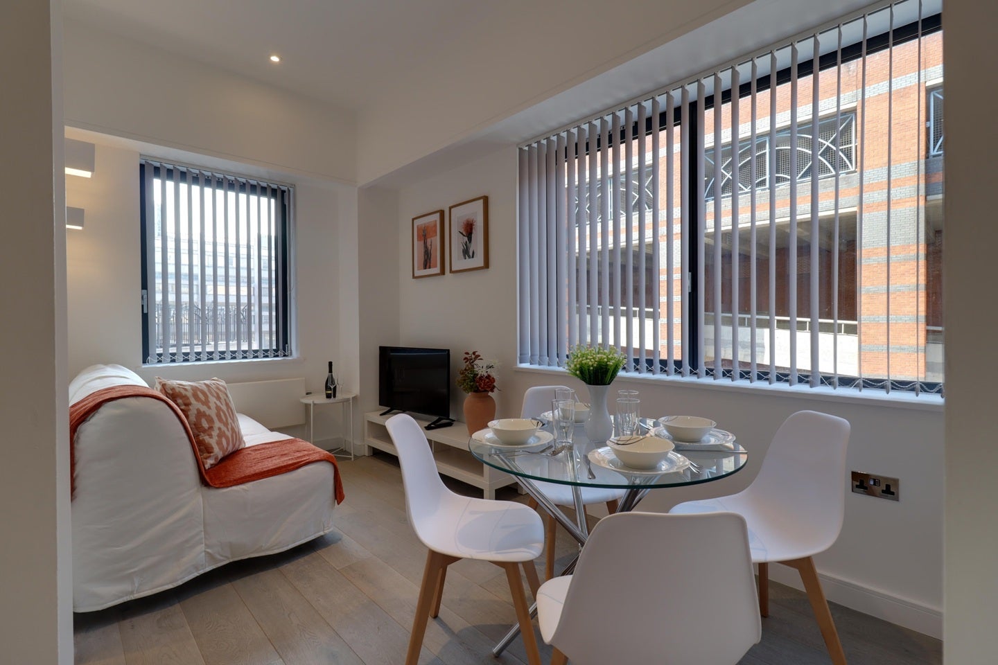Flat Wellington Street in Slough