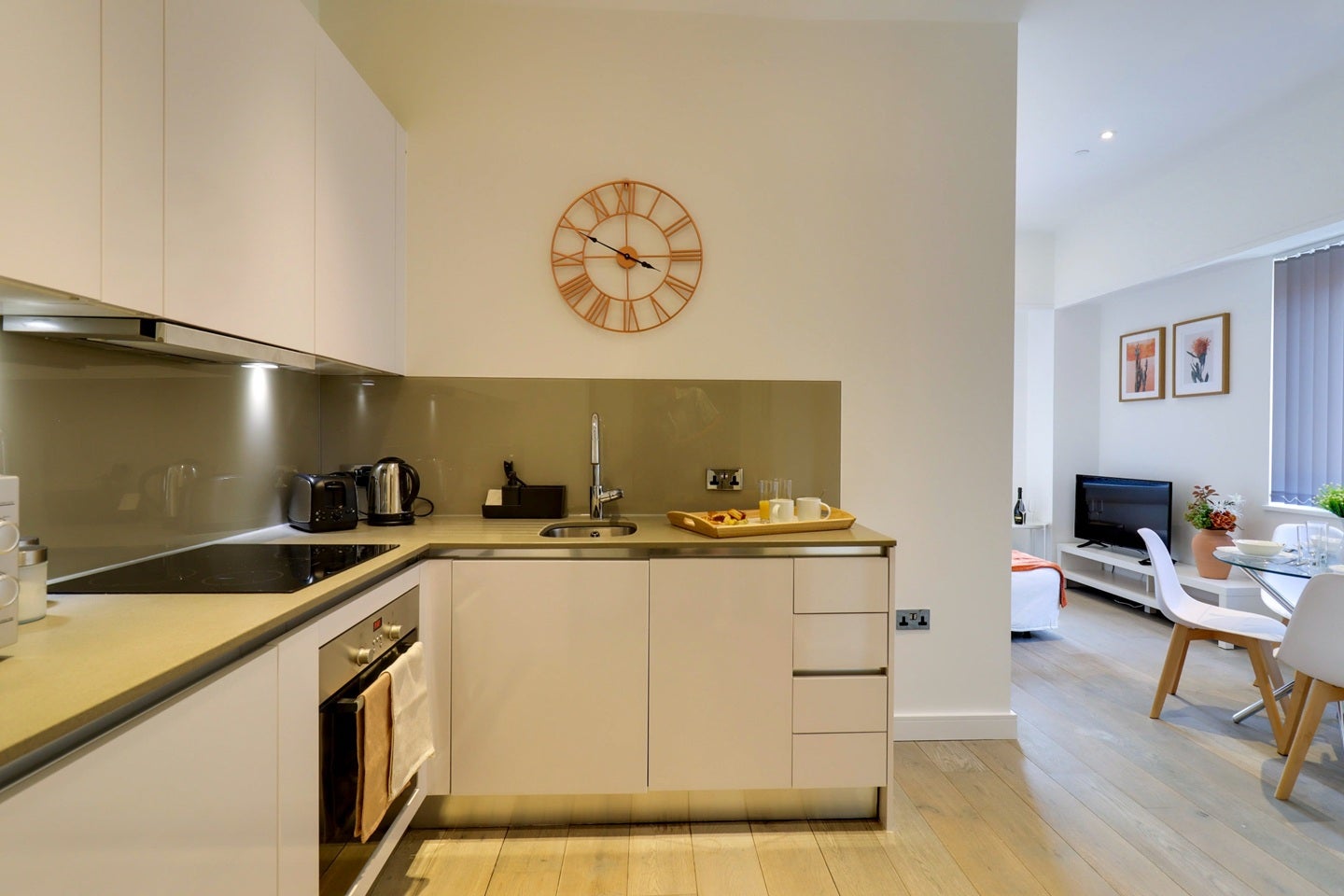 Flat Wellington Street in Slough