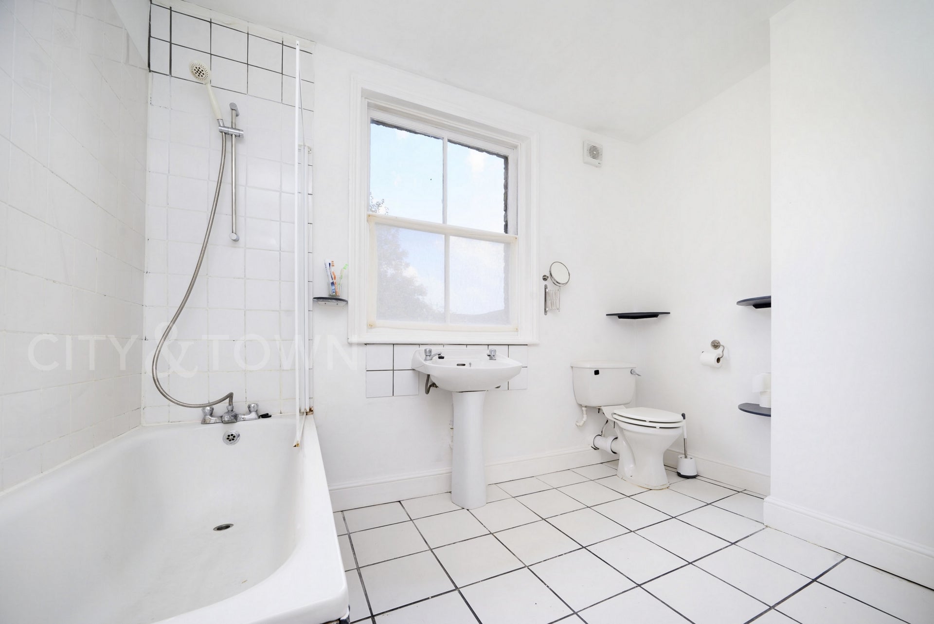 Flat Hornsey Road in Greater London
