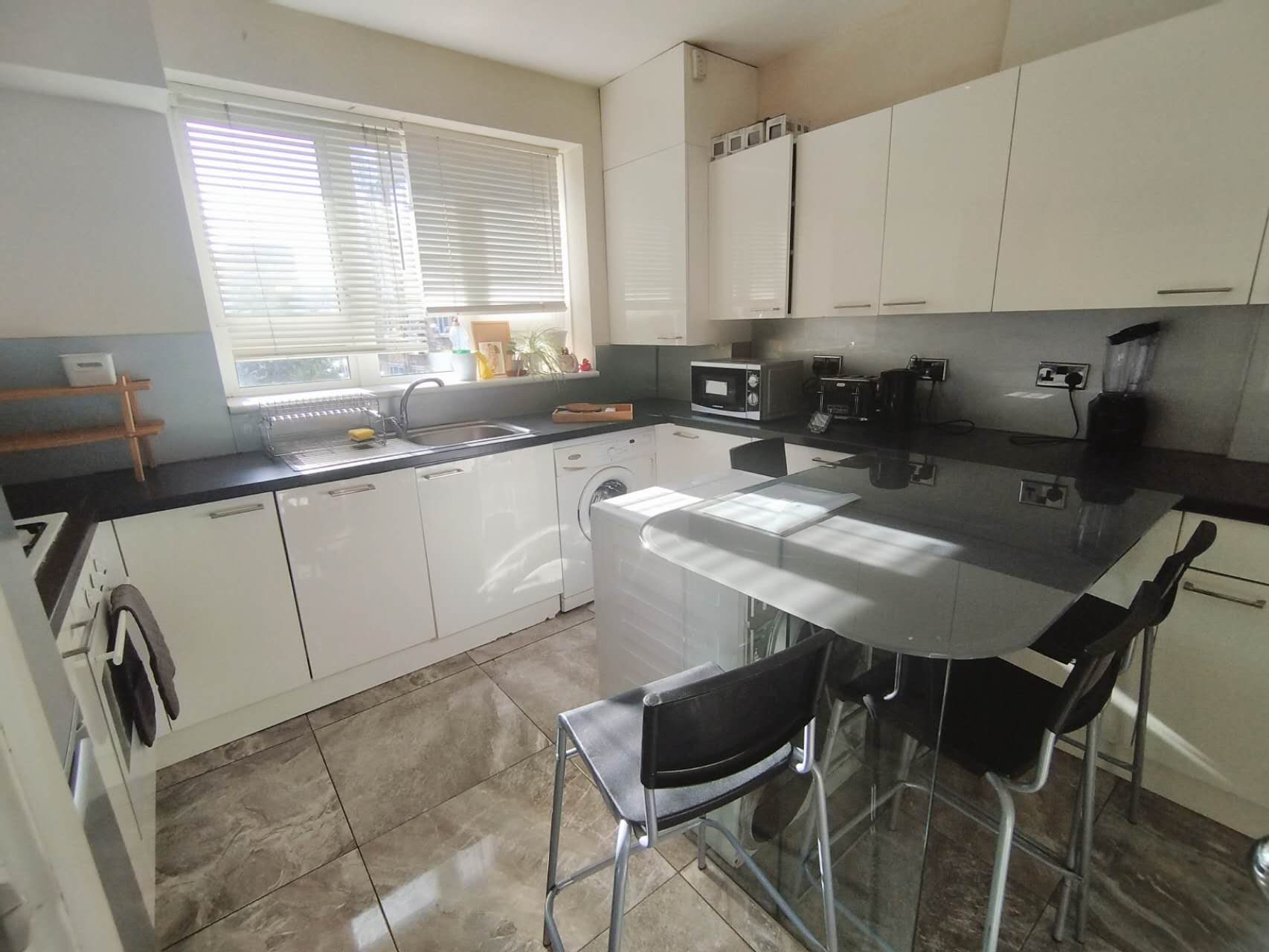 Flat Varndell Street in Greater London