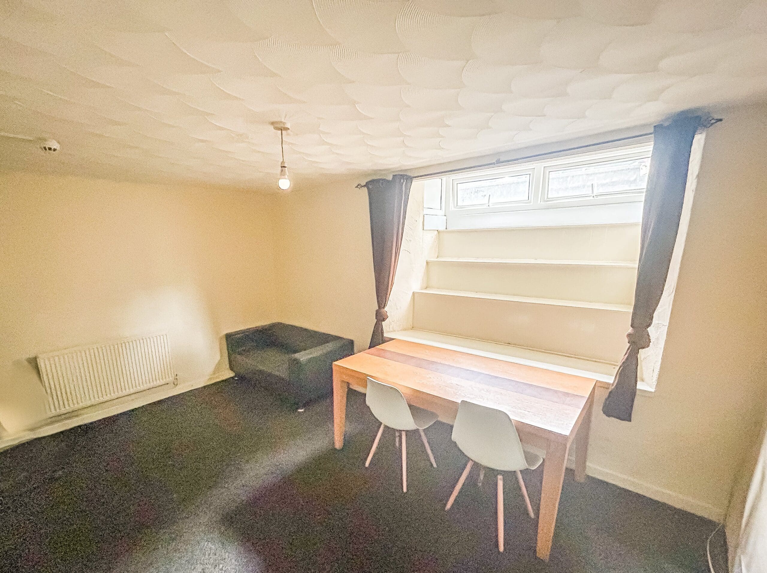 House Broadway in Pontypridd
