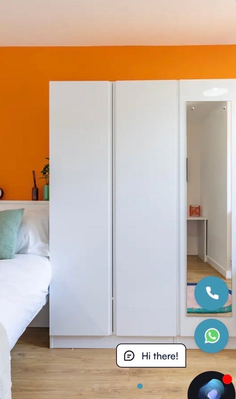 Room Russell Street in Nottingham
