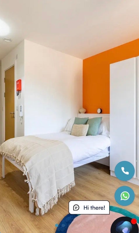 Room Russell Street in Nottingham
