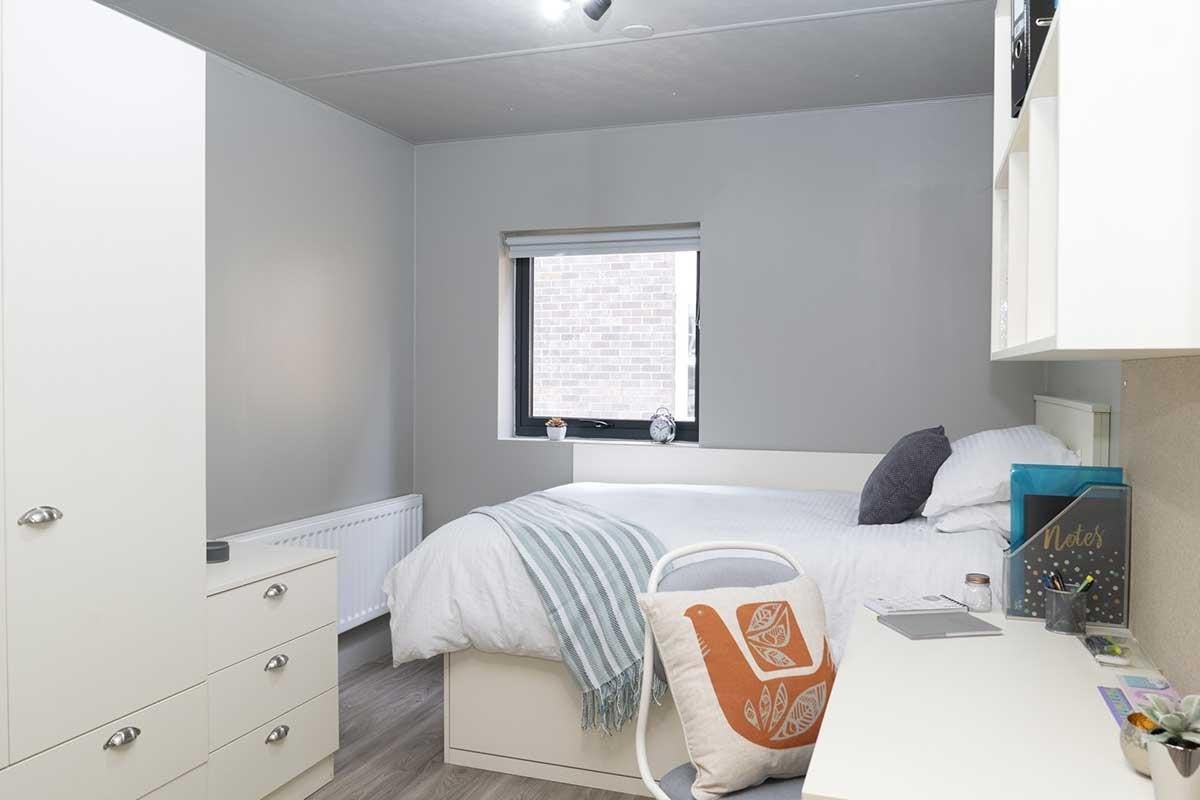 Flat Roseangle in Dundee