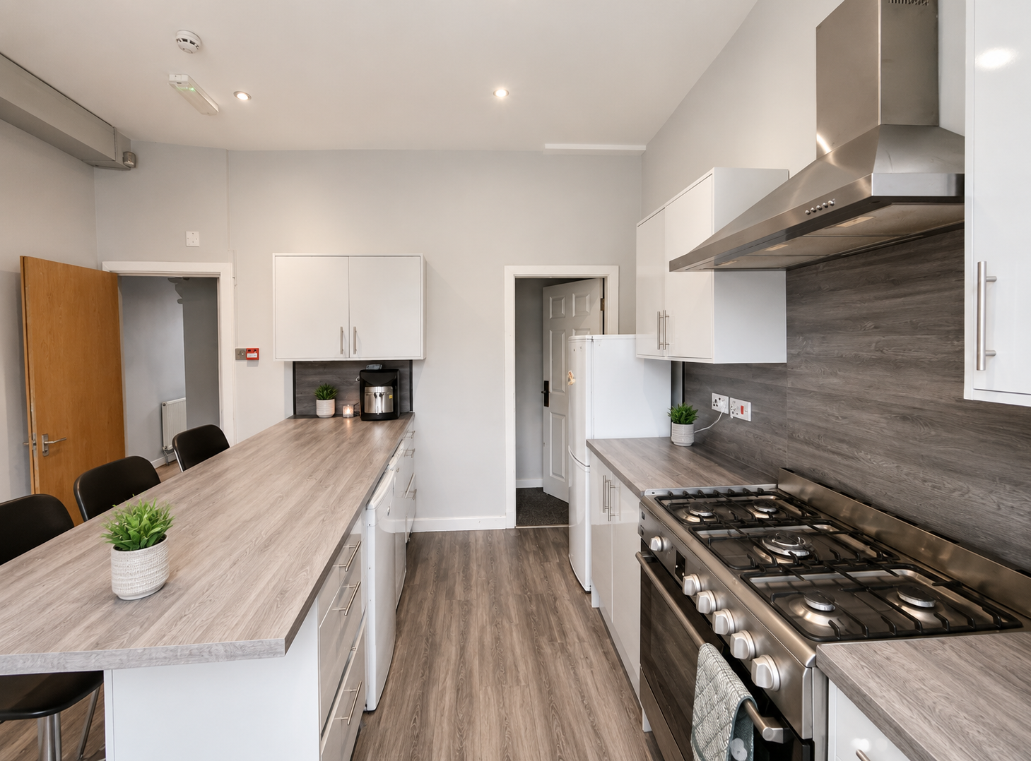 Flat Ebor Mount in Leeds