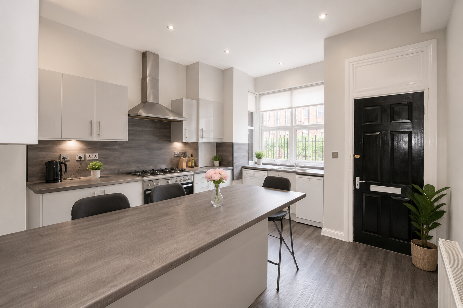 Flat Ebor Mount in Leeds