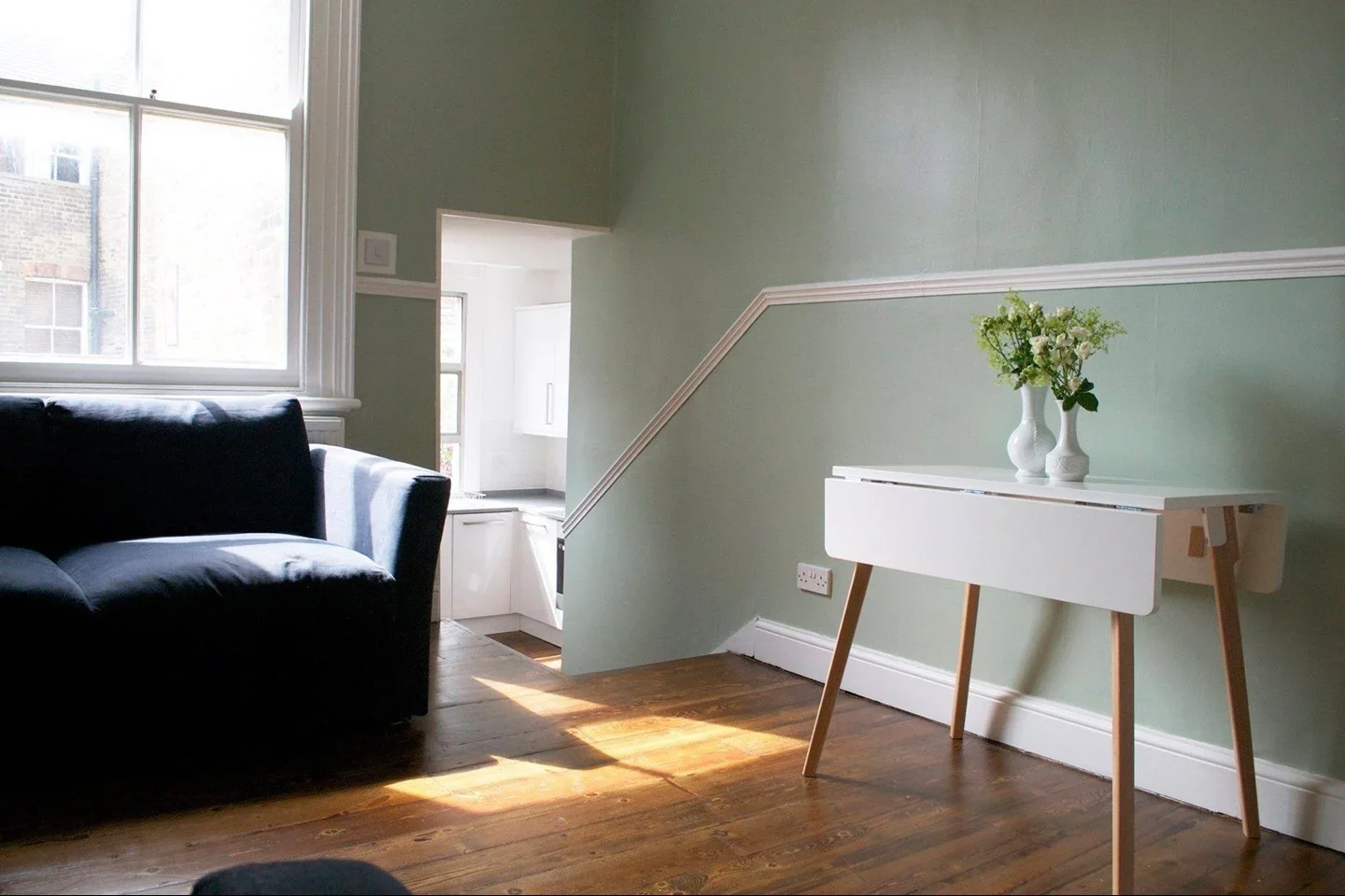 Flat Queenstown Road in Greater London