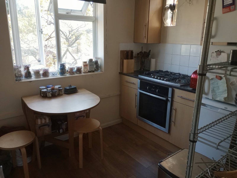 Room Goldsmiths Close in Greater London