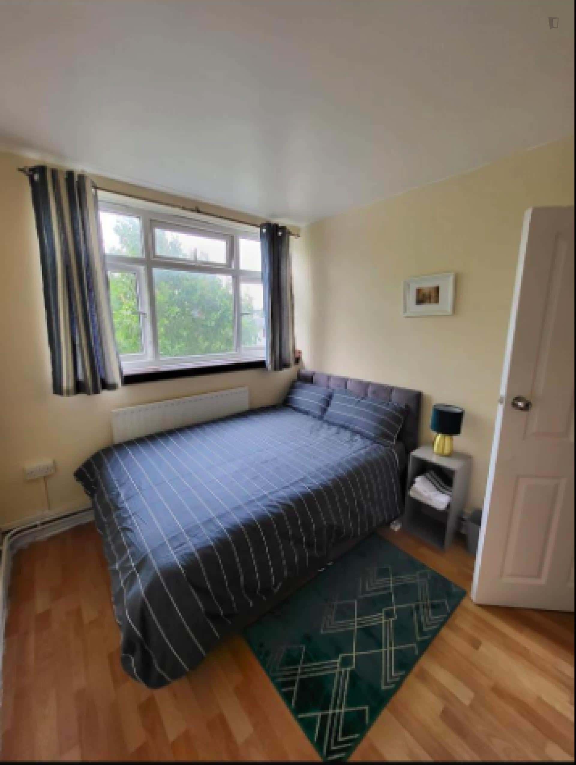 Flat Rotherhithe New Road in Greater London