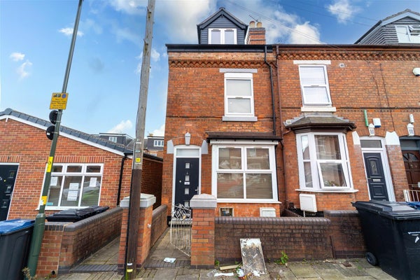 Flat Dartmouth Road in Birmingham