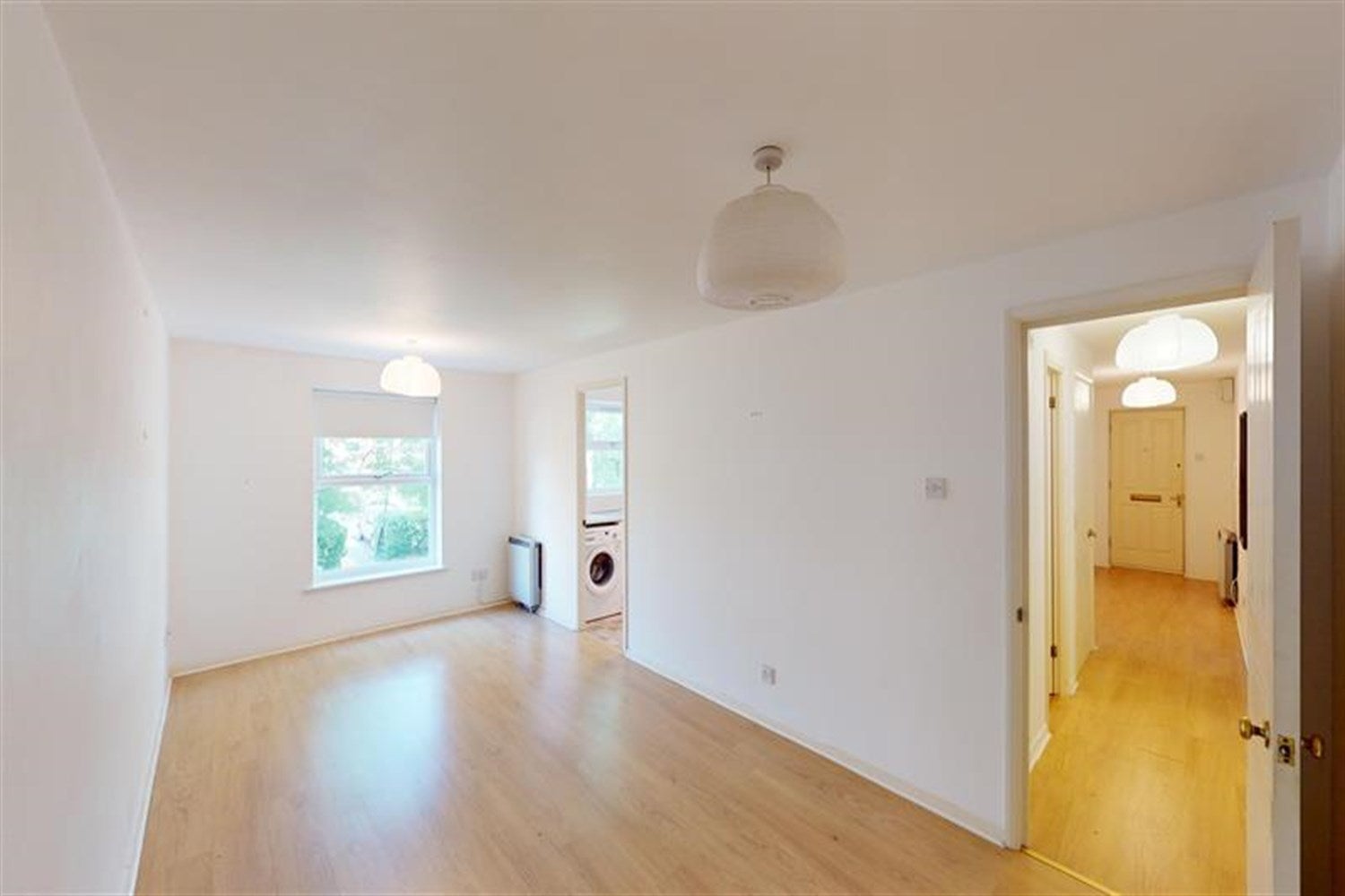 Flat Cassis Court in Epping Forest
