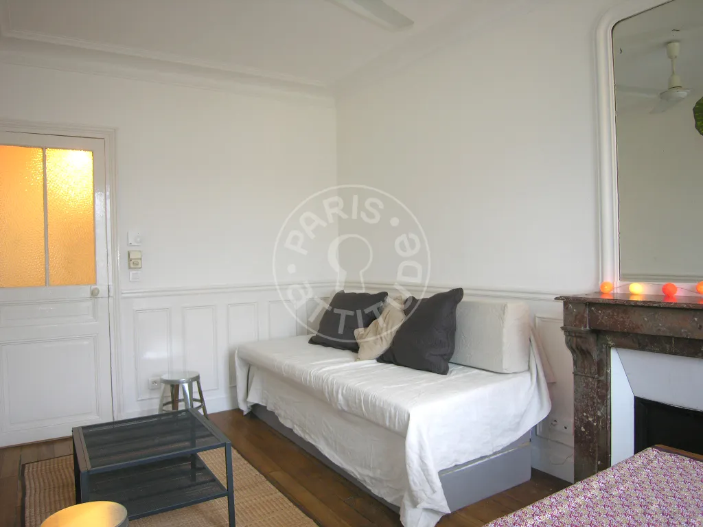 Appartement Rue des Vinaigriers à Paris