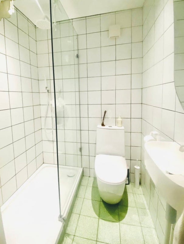 Room Mortlock Close in Greater London