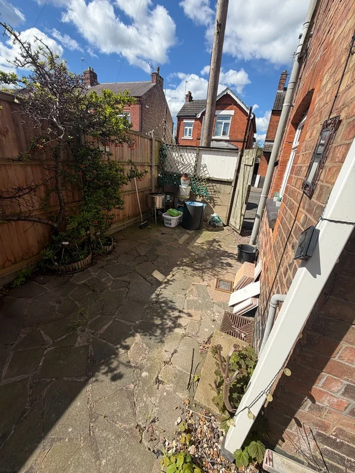 Flat Countesthorpe Road in Oadby and Wigston