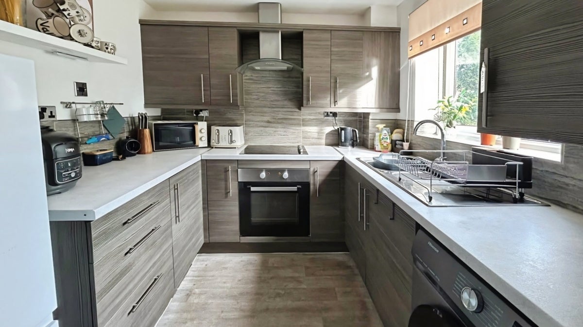 House Forge Close in Caerleon