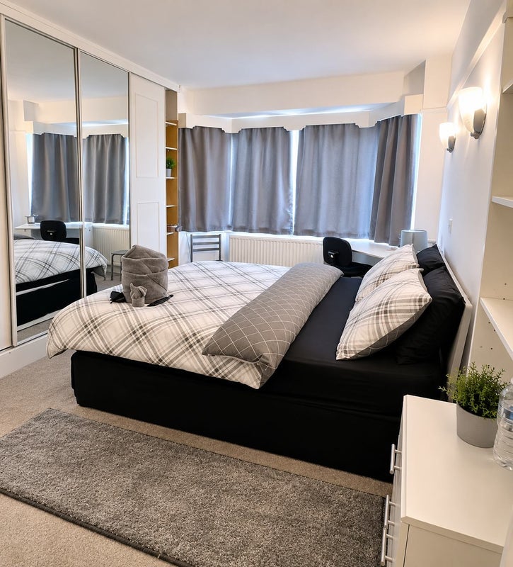 Room Darley Avenue in Nottingham