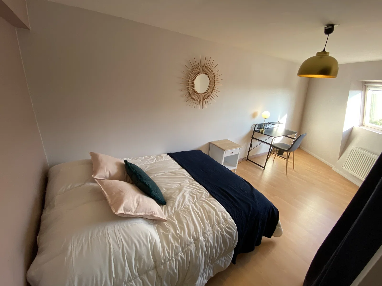 Room Rue Hoche in Croix