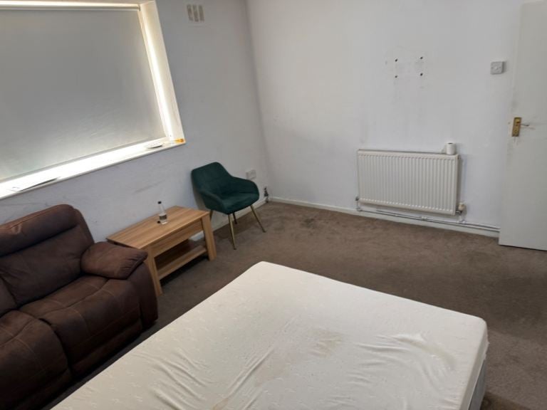 Room Chester Road in Epping Forest