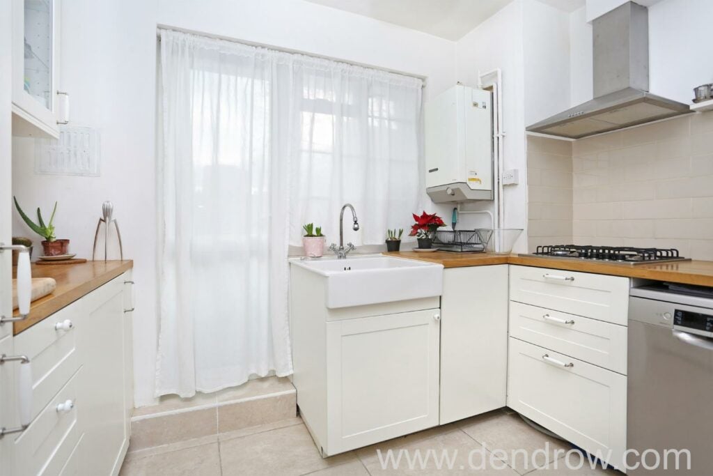 Flat Maida Vale in City of Westminster
