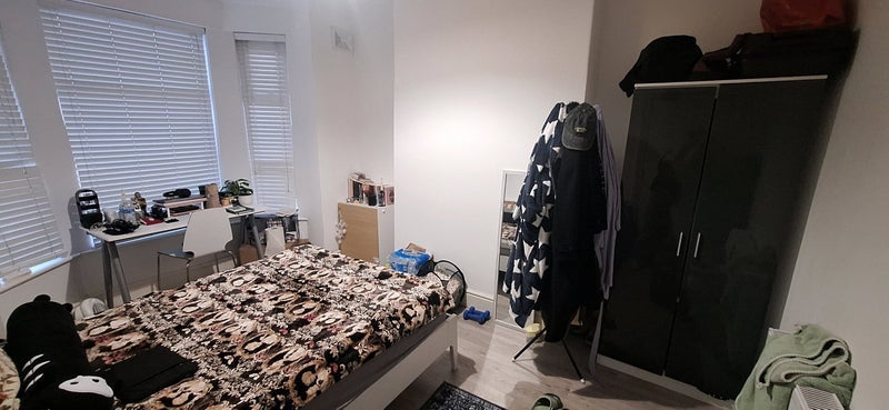 Room Deramore Street in Manchester