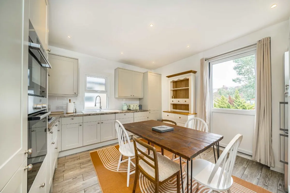House Trentham Street in Greater London