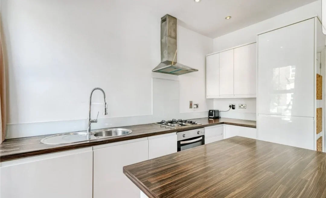 Flat Downhills Park Road in Greater London