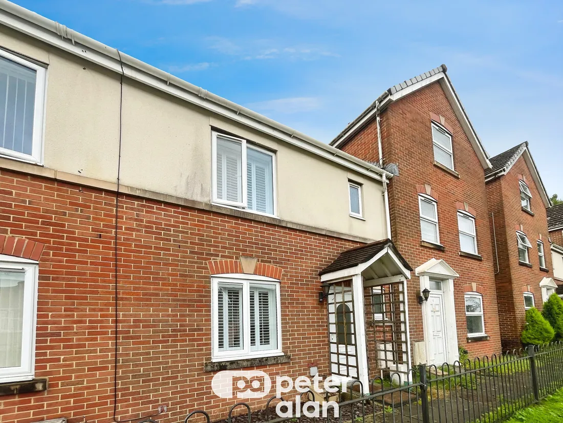 House Bridgend Road in Llanharan