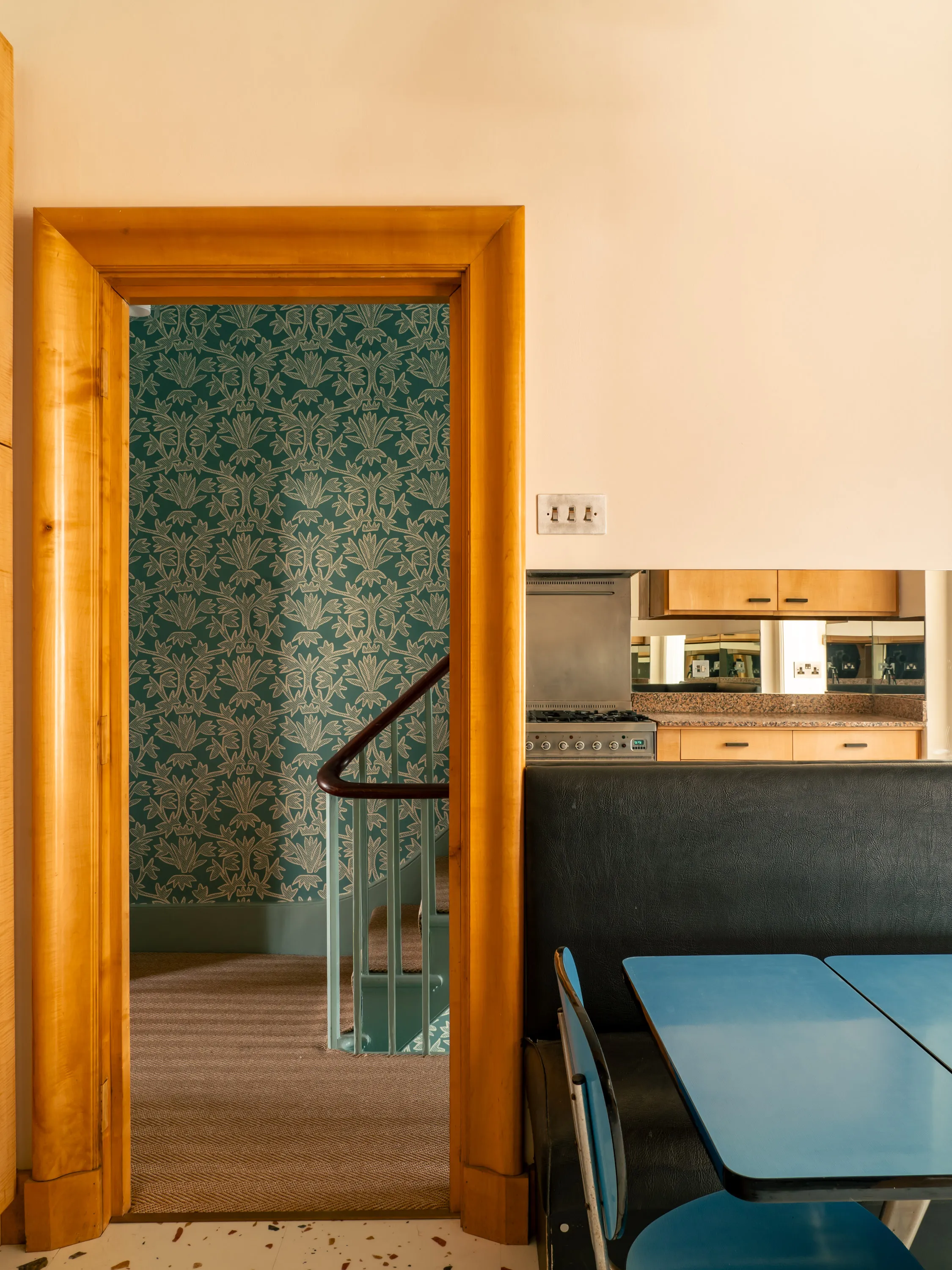 Flat Kensington Park Road in Greater London