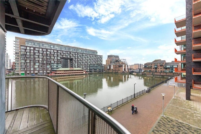Room Millharbour in Greater London